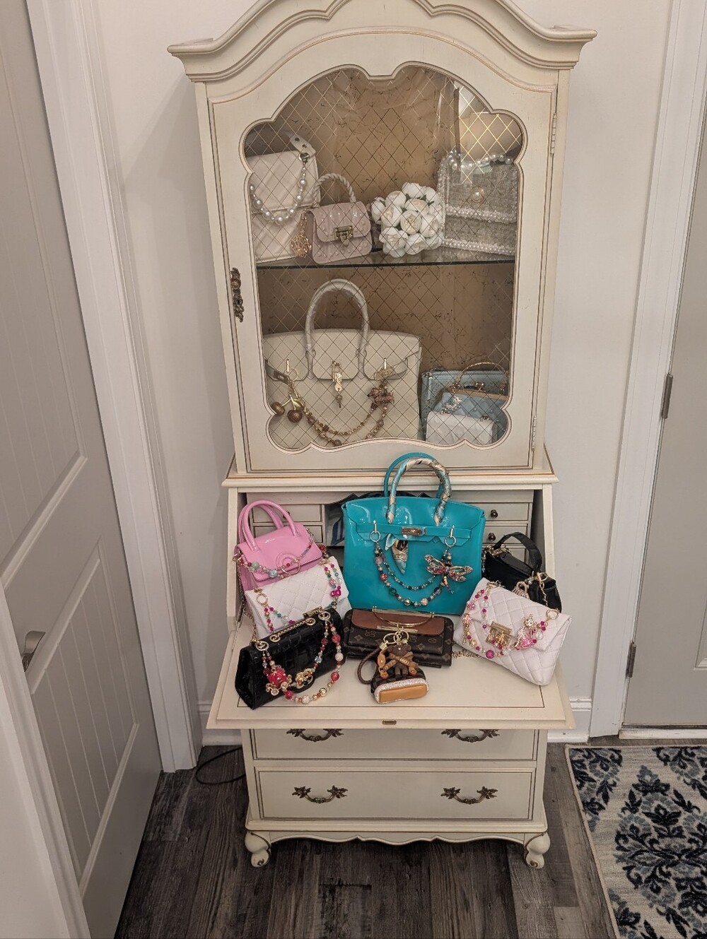 Cream Structured Satchel with Gold Accents - Picture 5 of 5